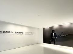 -罗红摄影艺术馆