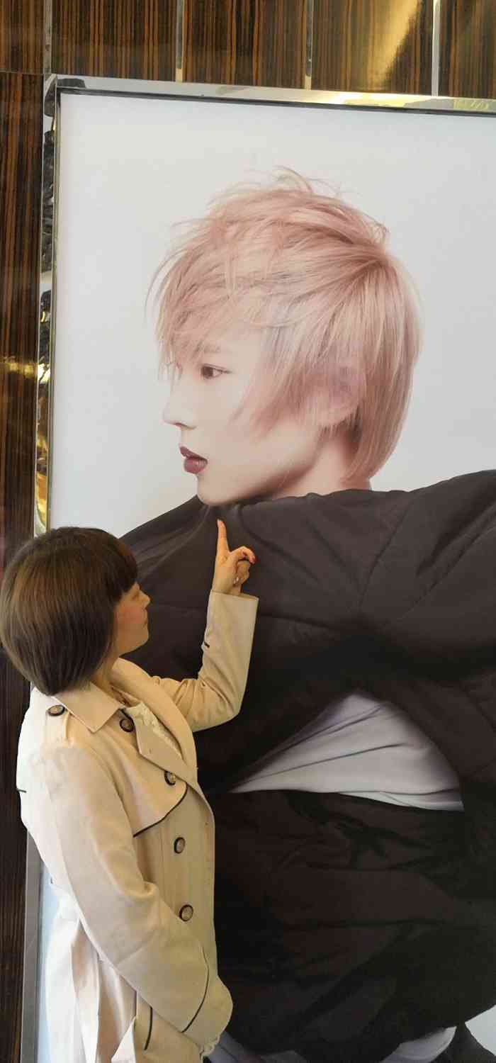 戴柏美发技术进修-"【位置】居民区周围都比较方便,公交车比较.