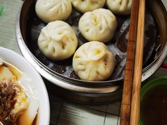 鲜肉小笼包-文武王氏烧饼·无矾油条(西溪路店)