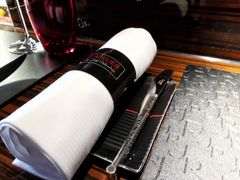 餐具摆设-L'ATELIER de Joel Robuchon(外滩18号店)