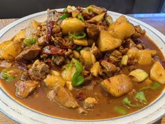-俭寨大盘鸡·手抓肉·烧烤新疆菜(乌苏路店)