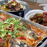 秋天带上心爱的Ta来享受烤鱼的味蕾体验~