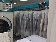 -福奈特洗衣·洗鞋·奢侈品护理(长阳路店)