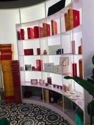 -PE SALON 