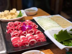 精品肥牛-草原塞蛮羊火锅城(港湾店)