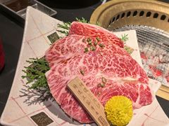 -山川小町·极番烧肉(新地假日广场店)