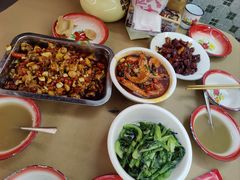 -老三样·旧食新味(绿地店)