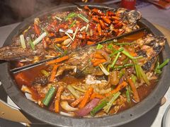 -鸣记脆皮烤鱼·海鲜烤鱼(三八广场店)