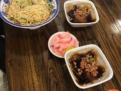 -碗里捞川渝特色面(沙河玖耀里店)