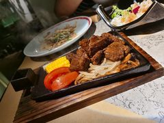 -穹六人间 people 6(岳阳路店)