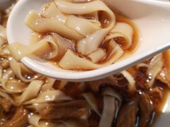 -呷佬·长沙手工米粉(金沙江路店)