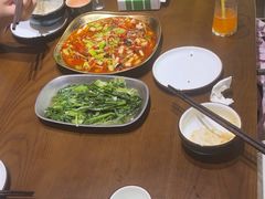 -三叔特色自贡菜(中海国际店)