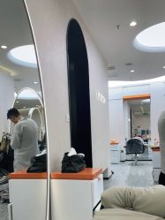 -东秀护肤造型