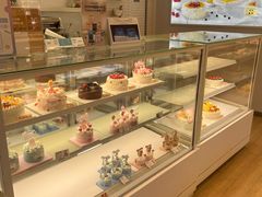 面包甜点陈列柜-好利来(靖江路店)