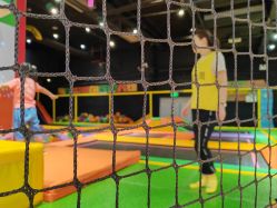 -蹦蹦跳跳(新奥购物中心店)