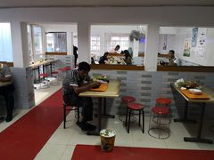 -张阿三馄饨店