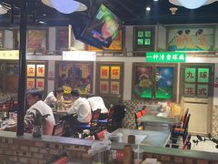 -马路牙子烧烤音乐酒馆(望京店)