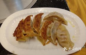 Fresh Pork and Napa Cabbage Potstickers