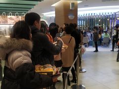 等位区-奈雪的茶(亨特国际广场店)