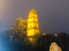 -宝庆寺塔