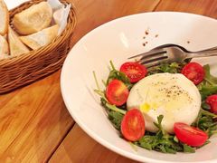 火箭菜马苏里拉沙拉-La Tavernetta(Bar à Vin)(乌鲁木齐路店)