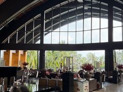 -三亚湾海居雅高铂尔曼度假酒店