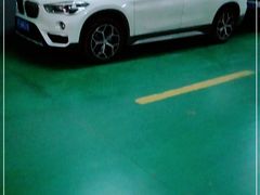 -汇智国际商业中心·停车场
