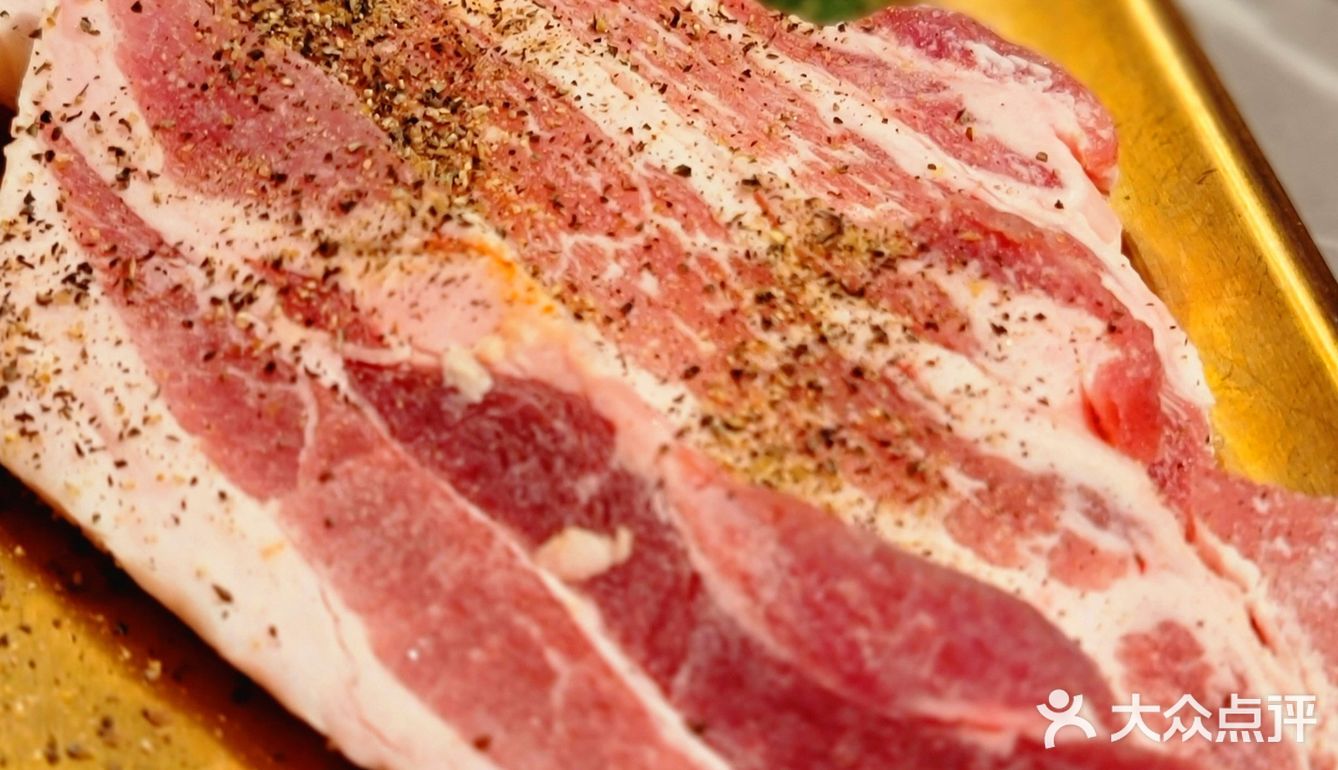 🍖今天的快乐🎊，属于花槿烤肉🍗