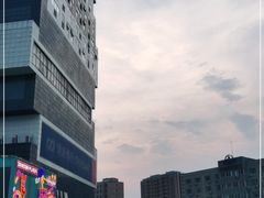 -资和信百货商场