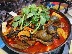 -老闵田螺馆·南昌特色小炒(梦时代店)