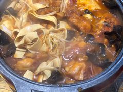 -吉吉向上炭烤鸡肉煲(大学城店)