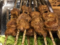 -清真·东拉黑炭火烤羊腿(世通·国际店)