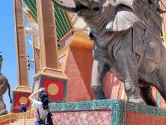 -七彩云南欢乐世界