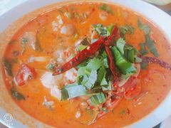 -Chom Cafe and Restaurant
