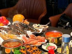 -雍容荟帝王蟹活龙虾展台自助(IFS黑金店)
