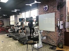 -UP健身私教馆(海岸城店)