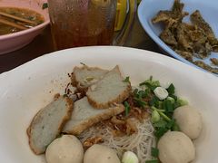 -榮泰米粉湯(Left Shop)