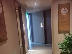 -灸春堂·艾灸·痛症·整脊连锁(之江银泰店)