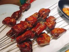 -小董哥烤串·爆汁大油边(故宫店)