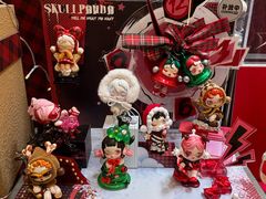 -泡泡玛特POPMART(黄岛新城吾悦店)