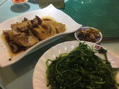 -瑞丰园庭院餐厅·白族传统家常菜