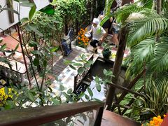 -Cuc Gach Quan Restaurant