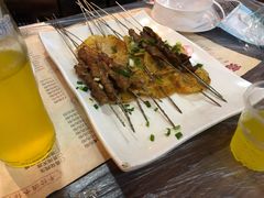 -亮亮烧烤(万松园店)
