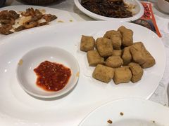 -老上海弄堂菜馆(恒基名人购物中心店)