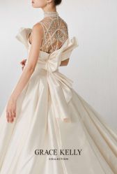 点击看大图 -GRACE KELLY婚纱与礼服(北京店)