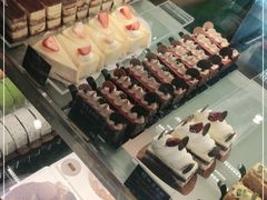 -Dough&Joe团憩(瑞虹天地月亮湾店)