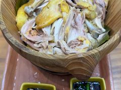 -小小饭店·休闲农庄·安吉松树林里的农家菜