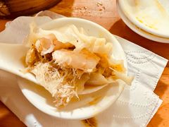 -莱莱小笼·乔艾
