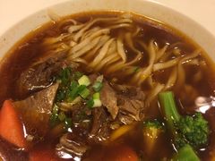 -康师傅私房牛肉面(马泉营奥莱店)