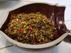 -阿瓦山寨·湘菜现炒·剁椒鱼头王(咸阳总店)